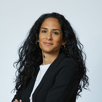 Dana Gilboa author headshot